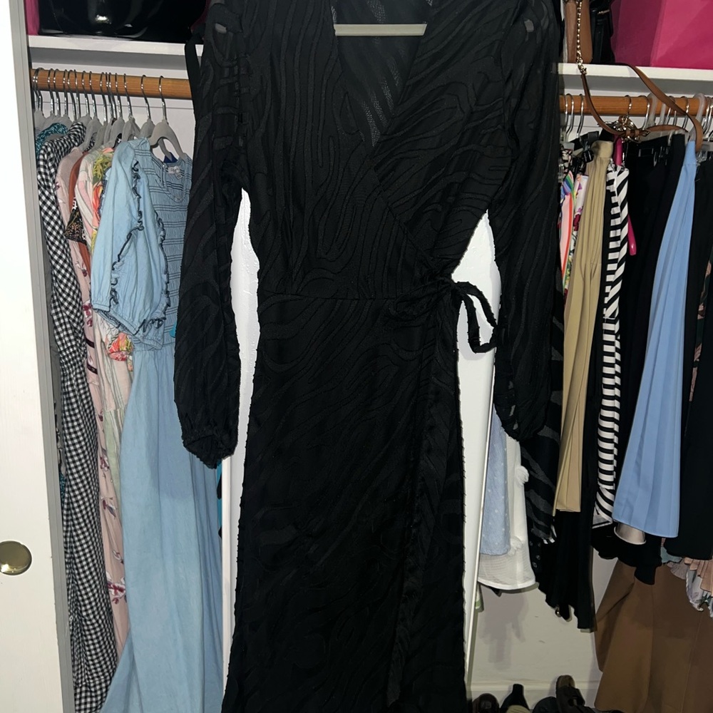 SHEIN Black Textured Long Sleeve Dress